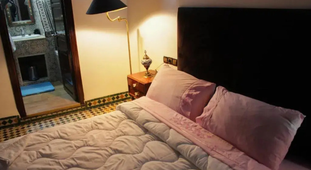 Standardowy dwuosobowy pokój Riad Sahraui