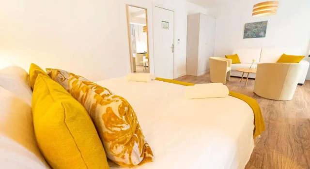 Camera Deluxe Hotel The Place - Adults Only