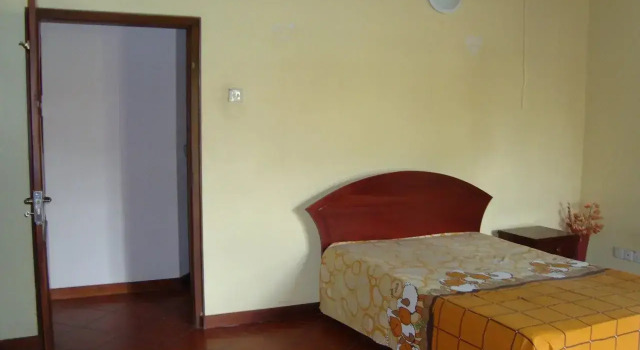 Namesh Hotel