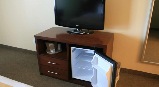 Четырёхместный номер Standard SureStay Plus Hotel by Best Western Willcox