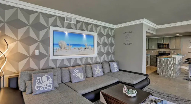 Panama City Beach Condo w/ Balcony & Ocean Views, Забронировать Апартаменты/квартира Отели Панама-Сити с парковкой, рядом с Edgewater Gulf Beach, Парковка