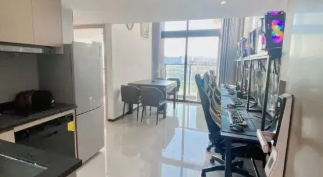 Четырёхместный люкс Дуплекс с 3 комнатами Dongguan Huatang Business Apartment