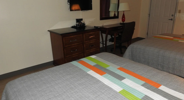 Четырёхместный номер Comfort Edelweiss Inn