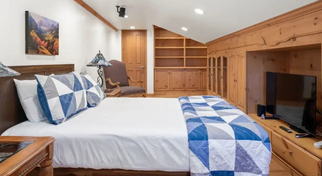 Family Getaway~pool, Hot Spring, Scuba & Ice Castles 727 4 Bedroom Home by RedAwning, Rezervați Hotel Midway Alta-Snowbird