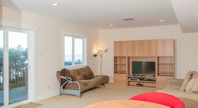 Above It All With Ocean Views 3 Br home by RedAwning, Varaa Hotelli Lincoln City Oregon Coast