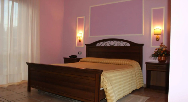 Hotel Villa Del Lago, Book Hotel Hotels in Pollino with Parking, Parking