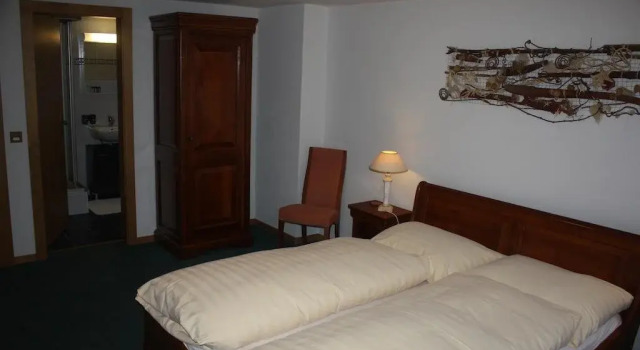 Auberge Communale Bogis Bossey, Réserver Auberge de jeunesse Bogis-Bossey 