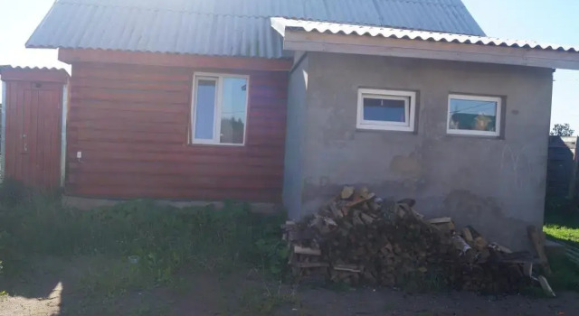 Guest House na Obiezdnoy, Rezerwuj Pensjonat Hotele w Obwód pskowski z parkingiem, Parking