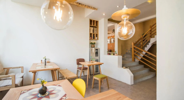 Yuanshanqing Stone Hill Seaview Guesthouse, Varaa Bed and Breakfast Dali Yunnan