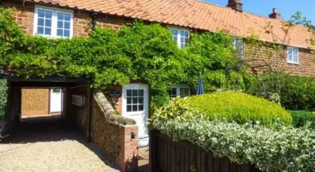 Cassie's Cottage, Book Feriehus Sommerhuse i Heacham, Hytte