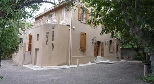 Eden Roc Allauch, Book Hotel Allauch Carros