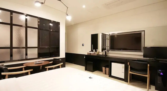 HOTEL Able