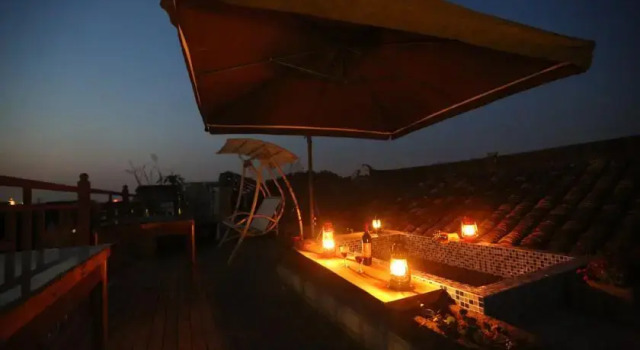 Zhouzhuang Romantic Traveling Residence No. 5 Town Panorama Hotel