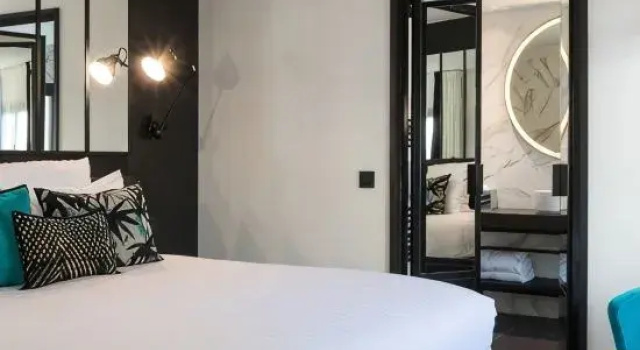 Номер Executive с балконом Laz Hotel Spa Urbain Paris