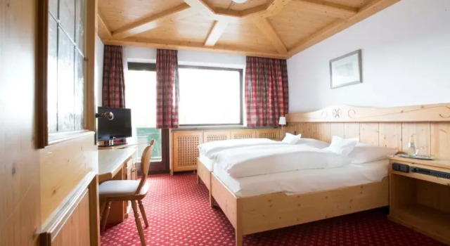 Двухместный номер Standard с балконом Hotel Neuwirt