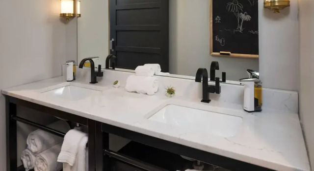 Двухместный люкс Hotel Grinnell, Ascend Hotel Collection