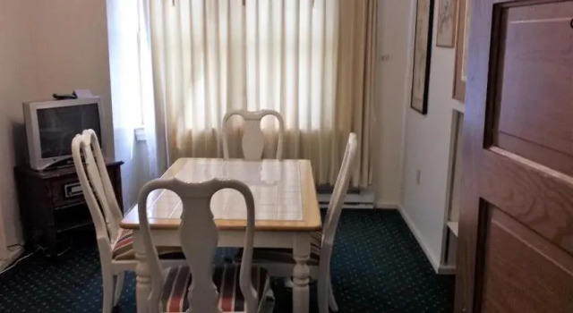 Harbor Haus Inn & Suites, Book Hotel Hermann Missouri