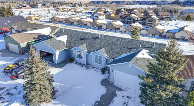 Апартаменты с 4 комнатами Red Lodge Townhome w/ Hot Tub & Mountain Views!