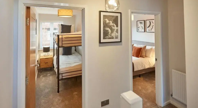 Curlew House in Whitby, Забронировать Дом для отпуска Отели Северного Йоркшира с парковкой, Парковка