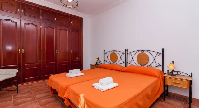 Villa Tamango Hill Canovas Nerja 3, Prenota Villa Hotel a Axarquía con parcheggio, Parcheggio