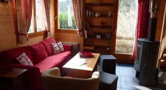 Cozy Chalet in Liézey With View of French Countryside, Забронировать Шале Коттеджи Вогезы, Коттедж