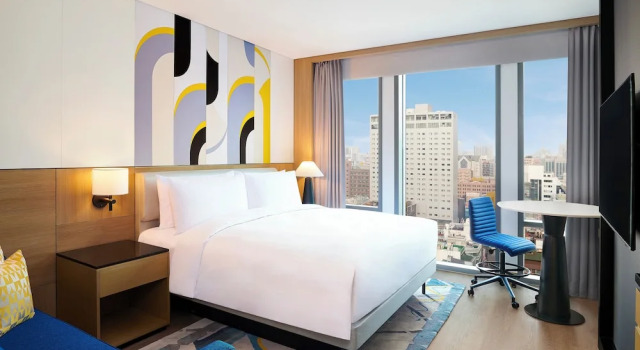 Двухместный клубный (доступ в лаунж для двух гостей) номер Deluxe Le Meridien Seoul Myeongdong