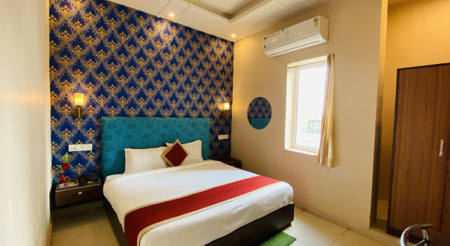 Номер Deluxe The Indraj Palace Hotel