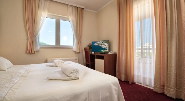 Двухместный номер Standard с балконом и с видом на сад Hotel AGAVA