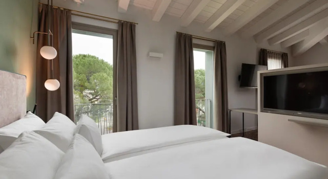 Полулюкс HT Hotel Trieste