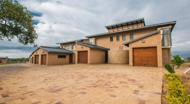HoyoHoyo Acorns Lodge