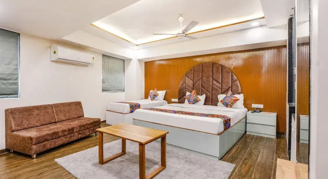Номер Premium FabHotel SR Naroda - Nr Akshardham