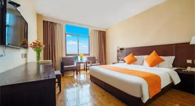 Mingtong Grand Hotel (Xi'an Yanliang AVIC Xi'an Aircraft Industry Group), Boek Hotel Hotels in Shaanxi met parkeren, Parkeren