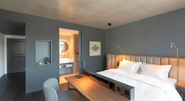 Номер Deluxe Legend Hotel