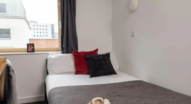 Номер Comfort Fitzroy Court near Luton Airport