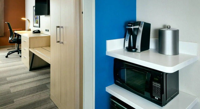 Люкс Holiday Inn Express & Suites - Medford by IHG