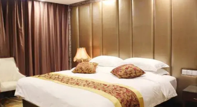 Люкс с видом на море Binhai Hotel