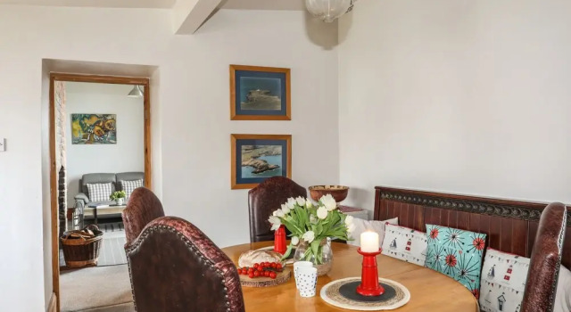 West Lighthouse Keeper's Cottage, Забронировать Дом для отпуска Отели Лланейлиан с парковкой, Парковка