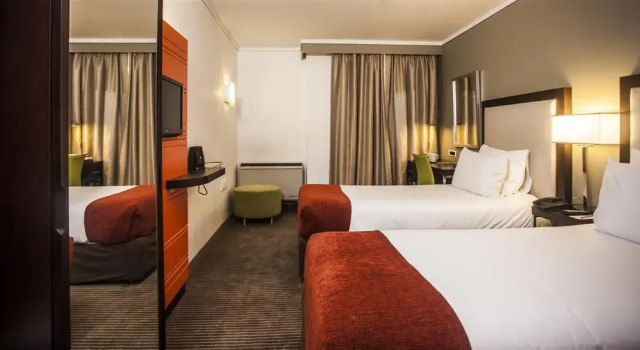 StayEasy Eastgate, Забронировать Отель Бизнес-отели Йоханнесбург, 4* 5*