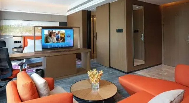 Люкс Hampton by Hilton Panzhihua Central Plaza