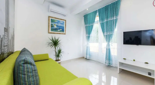 Luxury Apartment in Zadar With Covered Terrace, Забронировать Апартаменты/квартира Задар Задарская жупания, рядом с Спортивный центр «Вишник»