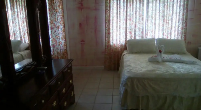 Avalon Pool Room, Rezervovat Hotel Hotely v Ocho Rios Coast s bazénem, Bazén