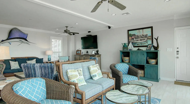 Channelview 305