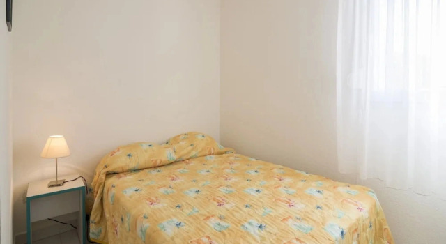 Spacious Coastal Stay for 8 in Cap D'agde, Book Lejlighed Agde Canal du Midi