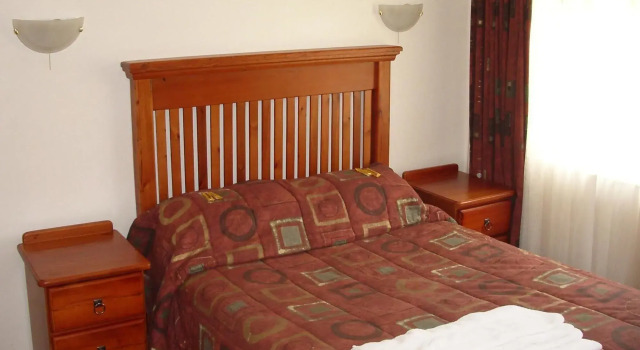 Merry Pebbles Resort & Caravan Park, Забронировать Курортный отель Саби Саби Южно-Африканская Республика