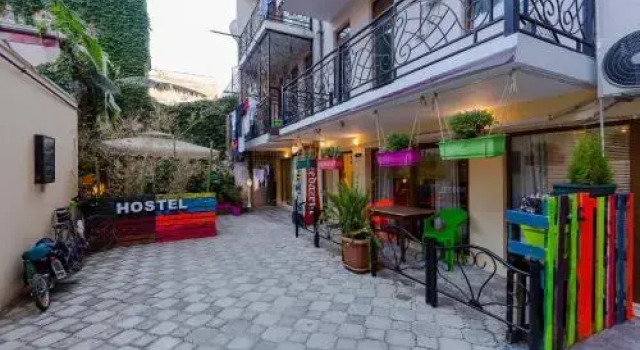 Magicstay - Hostels 2 Stars Batumi, Book Hotel Batumi 