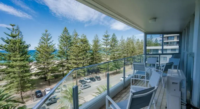 Апартаменты с 3 комнатами Cashelmara Beachfront Apartments