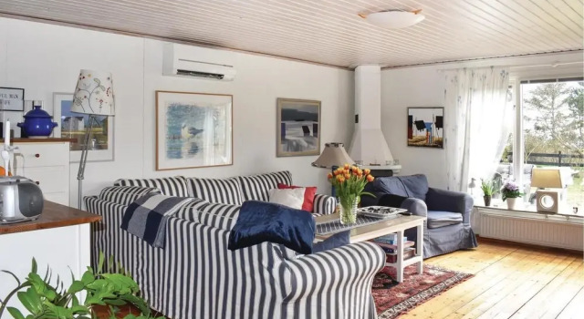 Gorgeous Home In Skivarp With Sauna, Book Hotel  
