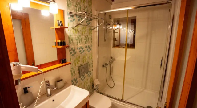 Трёхместный номер Deluxe Alacatı Leylak Hotel
