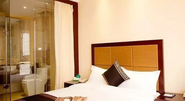 Shenzhen Douhui Fashion Hotel, Rezerwuj Hotel Hotele w Shenzhen z parkingiem, Parking