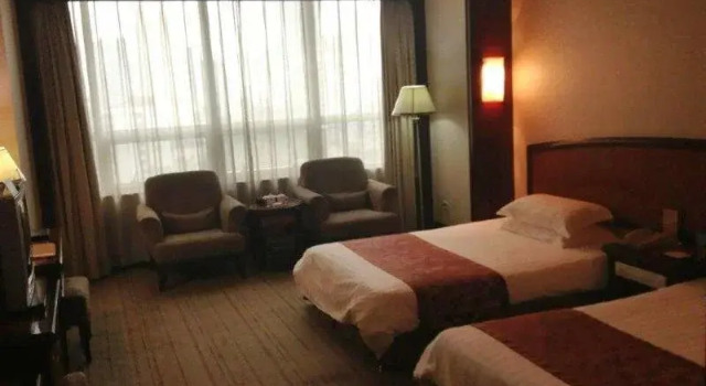 Kingston Hotel, Book Hotel Gulou 